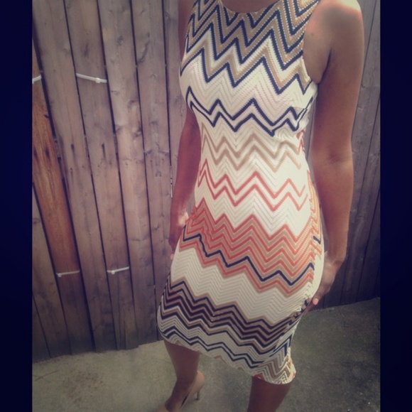 Chevron Knit Bodycon Dress - Picture 2 of 5